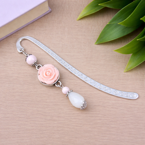 Rózsaszín rózsás könyvjelző - Anyák napi apró figyelmesség #17, Könyv & Zene, Könyvjelző, Ékszerkészítés, Gyöngyfűzés, gyöngyhímzés, MESKA