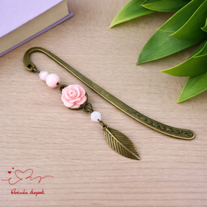 Rózsaszín rózsás könyvjelző - Anyák napi apró figyelmesség #23, Könyv & Zene, Könyvjelző, Ékszerkészítés, Gyöngyfűzés, gyöngyhímzés, MESKA