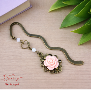 Rózsaszín rózsás könyvjelző - Anyák napi apró figyelmesség #16, Könyv & Zene, Könyvjelző, Ékszerkészítés, Gyöngyfűzés, gyöngyhímzés, MESKA