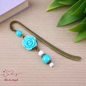 Világoskék rózsás könyvjelző - Anyák napi apró figyelmesség #12, Könyv & Zene, Könyvjelző, Ékszerkészítés, Gyöngyfűzés, gyöngyhímzés, MESKA