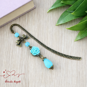 Világoskék rózsás könyvjelző - Anyák napi apró figyelmesség #7, Könyv & Zene, Könyvjelző, Ékszerkészítés, Gyöngyfűzés, gyöngyhímzés, MESKA