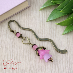 Pink-rózsaszín virágos könyvjelző, Könyv & Zene, Könyvjelző, Ékszerkészítés, Gyöngyfűzés, gyöngyhímzés, MESKA