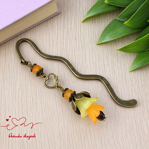 Sárga virágos könyvjelző, Könyv & Zene, Könyvjelző, Ékszerkészítés, Gyöngyfűzés, gyöngyhímzés, MESKA