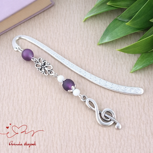 Violinkulcs könyvjelző � lila gyöngyökkel, évzáró ajándék pedagógusnak, Könyv & Zene, Könyvjelző, Ékszerkészítés, Gyöngyfűzés, gyöngyhímzés, MESKA