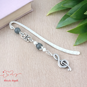 Violinkulcs könyvjelző � szürke gyöngyökkel, évzáró ajándék pedagógusnak, Könyv & Zene, Könyvjelző, Ékszerkészítés, Gyöngyfűzés, gyöngyhímzés, MESKA