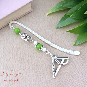 Vonalzó könyvjelző � zöld gyöngyökkel, kézzel készült tanári ajándék, Könyv & Zene, Könyvjelző, Ékszerkészítés, Gyöngyfűzés, gyöngyhímzés, MESKA