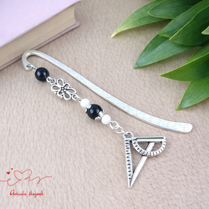 Vonalzó könyvjelző � fekete gyöngyökkel, kézzel készült tanári ajándék, Könyv & Zene, Könyvjelző, Ékszerkészítés, Gyöngyfűzés, gyöngyhímzés, MESKA