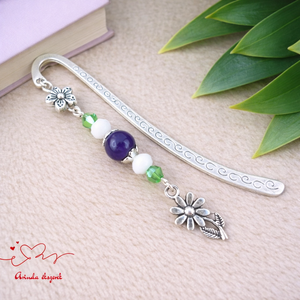 Virágos könyvjelző nőnapra � lila gyöngyökkel, kézzel készült ajándék, Könyv & Zene, Könyvjelző, Ékszerkészítés, Gyöngyfűzés, gyöngyhímzés, MESKA