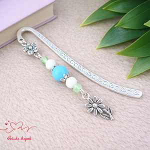 Virágos könyvjelző nőnapra � világoskék gyöngyökkel, kézzel készült ajándék, Könyv & Zene, Könyvjelző, Ékszerkészítés, Gyöngyfűzés, gyöngyhímzés, MESKA