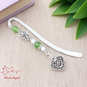 Szív charm könyvjelző pedagógusnapra � zöld gyöngyökkel, Könyv & Zene, Könyvjelző, Ékszerkészítés, Gyöngyfűzés, gyöngyhímzés, MESKA