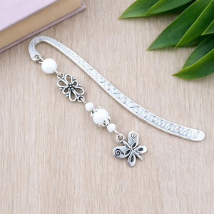 Fehér pillangós könyvjelző pedagógusnak � évzáró ajándék, Könyv & Zene, Könyvjelző, Ékszerkészítés, Gyöngyfűzés, gyöngyhímzés, MESKA