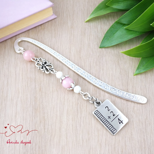 Rózsaszín matekképletes könyvjelző � matematika tanárnak pedagógusnapra, Könyv & Zene, Könyvjelző, Ékszerkészítés, Gyöngyfűzés, gyöngyhímzés, MESKA