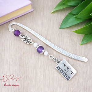 Lila matekképletes könyvjelző � matematika tanárnak pedagógusnapra, Könyv & Zene, Könyvjelző, Ékszerkészítés, Gyöngyfűzés, gyöngyhímzés, MESKA