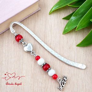 Love könyvjelző piros-fehér színekben � Valentin-napi, romantikus ajándék olvasóknak, Könyv & Zene, Könyvjelző, Ékszerkészítés, Gyöngyfűzés, gyöngyhímzés, MESKA
