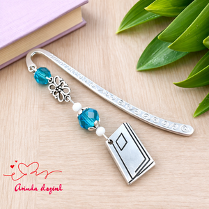 Világoskék könyv charmos könyvjelző � pedagógusnapi és évzáró ajándék, Könyv & Zene, Könyvjelző, Ékszerkészítés, Gyöngyfűzés, gyöngyhímzés, MESKA