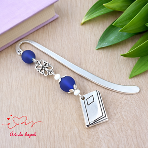 Sötétkék könyv charmos könyvjelző � pedagógusnapi és évzáró ajándék, Könyv & Zene, Könyvjelző, Ékszerkészítés, Gyöngyfűzés, gyöngyhímzés, MESKA