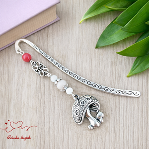 Piros gombás könyvjelző � mesés, egyedi ajándék olvasóknak, Könyv & Zene, Könyvjelző, Ékszerkészítés, Gyöngyfűzés, gyöngyhímzés, MESKA