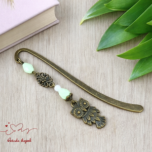 Bagoly könyvjelző világoszöld gyöngyökkel � kézműves ajándék olvasóknak és tanároknak, Könyv & Zene, Könyvjelző, Ékszerkészítés, Gyöngyfűzés, gyöngyhímzés, MESKA