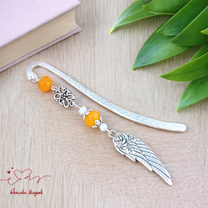 Angyalszárnyas könyvjelző - évzáró ajándék ballagásra, év végi köszönetként narancs színben, Könyv & Zene, Könyvjelző, Ékszerkészítés, Gyöngyfűzés, gyöngyhímzés, MESKA