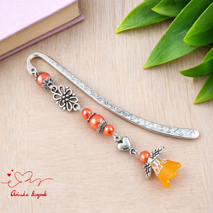 Angyal könyvjelző narancssárga gyöngyökkel - meghitt karácsonyi ajándék könyvszeretőknek, Könyv & Zene, Könyvjelző, Ékszerkészítés, Gyöngyfűzés, gyöngyhímzés, MESKA