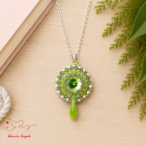 Csillogó álmok világoszöld swarovski nyaklánc egyedi kristály esküvő alkalmi koszorúslány örömanya menyasszony násznagy - Meska.hu
