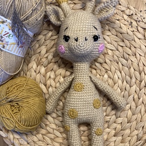 Horgolt zsiráf - játék & sport - plüssállat & játékfigura - zsiráf - Meska.hu