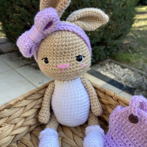 Öltöztethető horgolt kisnyuszi - játék & sport - plüssállat & játékfigura - nyuszi - Meska.hu