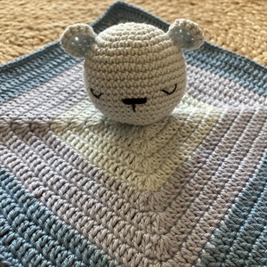 Horgolt macis alvóka, szundikendő - játék & sport - Meska.hu