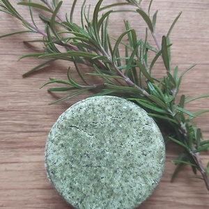 Gyógynövényes szilárd hajsampon spirulinával, Szépségápolás, Sampon & Hajápolás, Kozmetikum készítés, MESKA