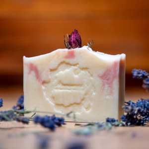 Rózsa szappan, Szépségápolás, Szappan & Fürdés, Kézműves szappan, Szappankészítés, Újrahasznosított alapanyagból készült termékek, MESKA