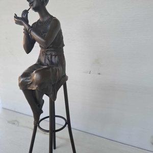 Art Deco bronzpatinás szobor nőalak  D.H. Chiparus szignóval - művészet - szobor - fém - Meska.hu