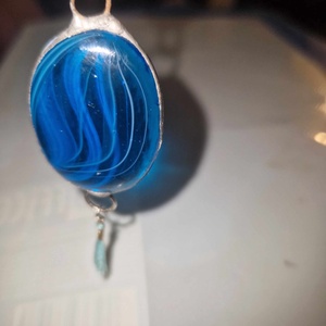 Kéküvegolvasztásos, foglalatos nyaklánc - ékszer - nyaklánc - bojtos nyaklánc - Meska.hu