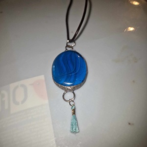 Kéküvegolvasztásos, foglalatos nyaklánc - ékszer - nyaklánc - bojtos nyaklánc - Meska.hu