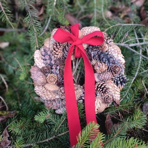 Natúr toboz ajtódísz  - karácsony - karácsonyi lakásdekoráció - karácsonyi ajtódíszek - Meska.hu