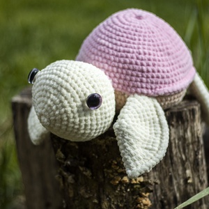 Horgolt óriás teknős - Meska.hu