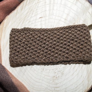 Horgolt fülvédő barna színben - Meska.hu