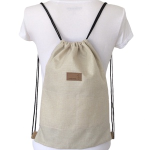 Madár virágok között mintás egyedi gymbag hátizsák, edzéshez, úszáshoz, kiránduláshoz - táska & tok - hátizsák - tornazsák, gymbag - Meska.hu