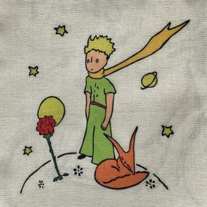 A kis herceg és a róka mintás egyedi gymbag hátizsák - Artiroka, Táska & Tok, Hátizsák, Tornazsák, Gymbag, Varrás, Hímzés, MESKA