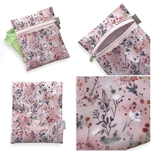 VÍZÁLLÓ egészségügyi betét tartó virágos rét mintával - szépségápolás - intim higiénia - egészségügyi tartó - Meska.hu