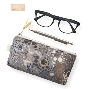 Pezsgő buborékok mintás prémium neszesszer, szemüvegtok - Meska.hu