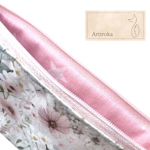 Virágoskert mintás tolltartó neszesszer Mama hímzéssel Anyák napjára - táska & tok - neszesszer - Meska.hu