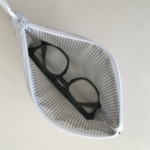 Aranyló pitypangok mintás irattartó pénztárca vagy tolltartó neszesszer, szemüvegtok - SZETT  - Artiroka design - táska & tok - pénztárca & más tok - pénztárca - női pénztárca - Meska.hu