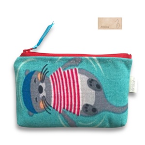 Vidám vidrák mintás irattartó, pénztárca  - Meska.hu