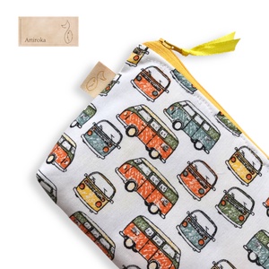 VW bogár, retro autó, színes irattartó vagy tolltartó neszesszer vagy szemüvegtok - Artiroka design - táska & tok - pénztárca & más tok - kártyatartó & irattartó - Meska.hu