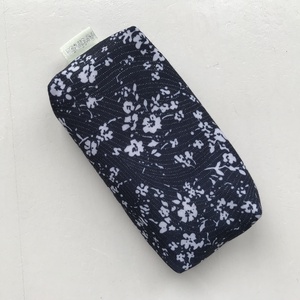 Kék  virágok mintás , papírzsebkendő tartó   - Artiroka design - Meska.hu