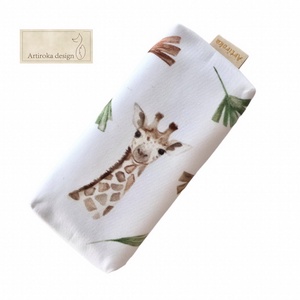 Prémium Zsiráf és Ginkgo  levél mintás papírzsebkendő tartó  - Artiroka design  - Meska.hu