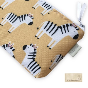 Zebra család mintás VÍZÁLLÓ, kosztaszító tolltartó neszesszer, szemüvegtok vagy mobiltok - Artiroka design, Táska & Tok, Neszesszer, Varrás, Hímzés, MESKA