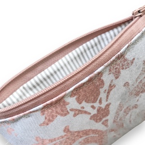 Púder és pasztell ezüstszürke színű, vízálló irattartó pénztárca vagy tolltartó neszesszer  - Artiroka design  - táska & tok - pénztárca & más tok - pénztárca - női pénztárca - Meska.hu