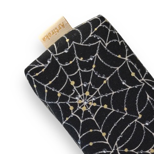 Prémium - Aranyló pókháló esőcseppekkel mintás prémium pamut zsebkendő tartó - Halloween  - Artiroka design - Meska.hu