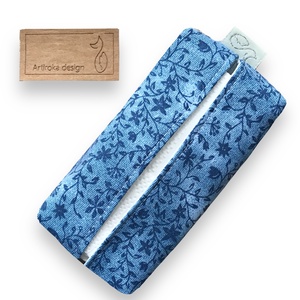 Kék virág mintás pamut zsebkendő tartó    - Artiroka design - táska & tok - pénztárca & más tok - zsebkendőtartó tok - Meska.hu